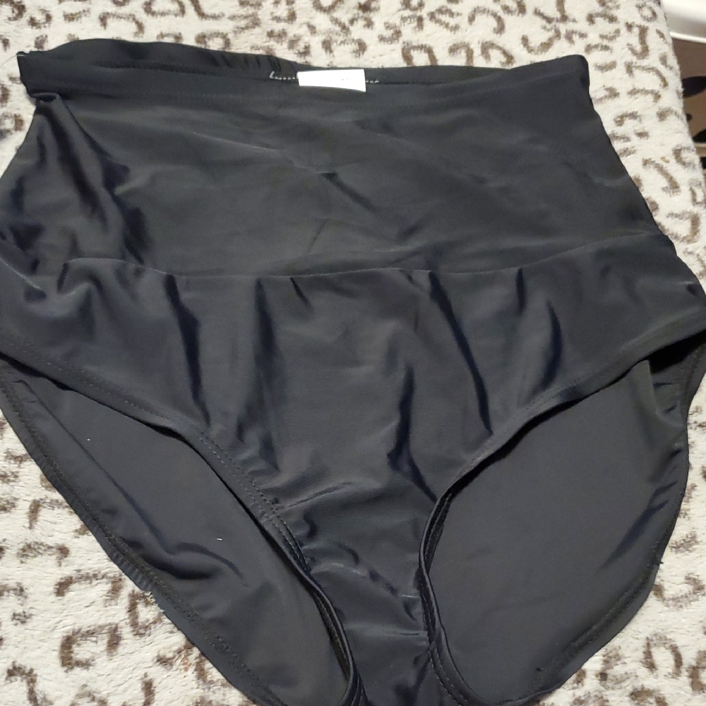 Multicolor Patterned Tankini Set - Picture 6 of 10